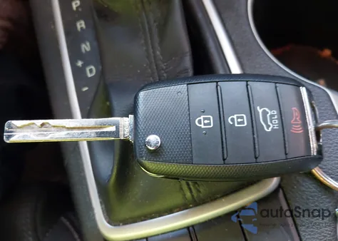 2017 Kia Sportage Lx z USA, uszkodzony, nr VIN KNDPM3AC4H7208253